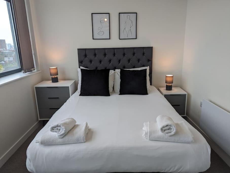 Lovely 1 Bed Apartment - Old Trafford Mánchester Exterior foto