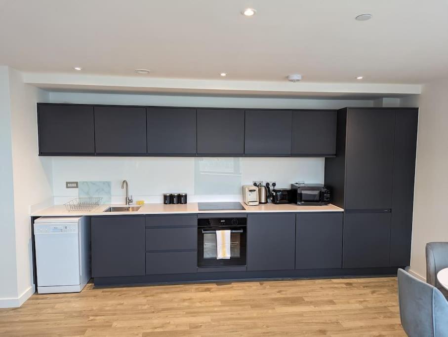 Lovely 1 Bed Apartment - Old Trafford Mánchester Exterior foto