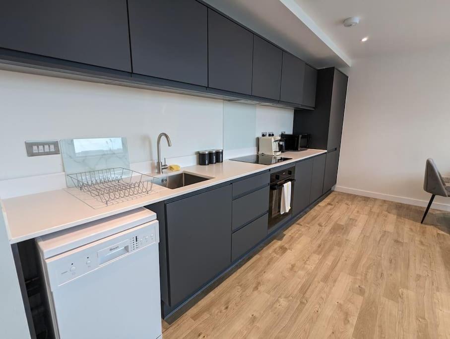 Lovely 1 Bed Apartment - Old Trafford Mánchester Exterior foto